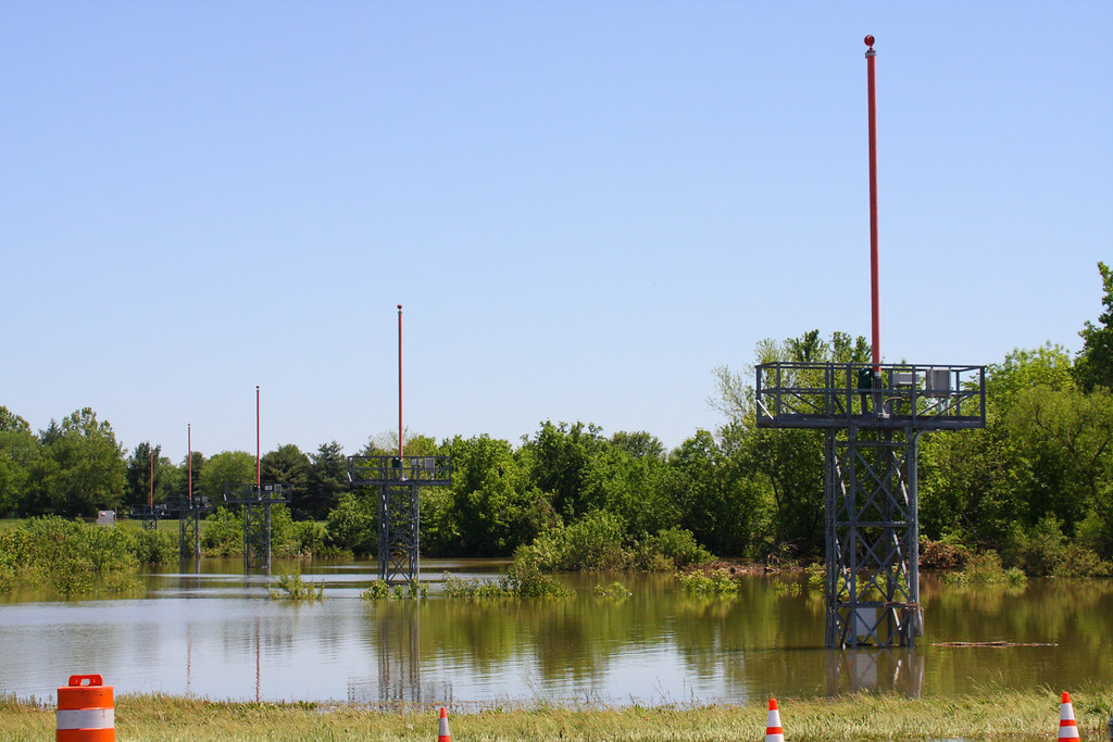 KMQY 32 approach, Smyrna TN Stewart Creek overflowed quite… Flickr