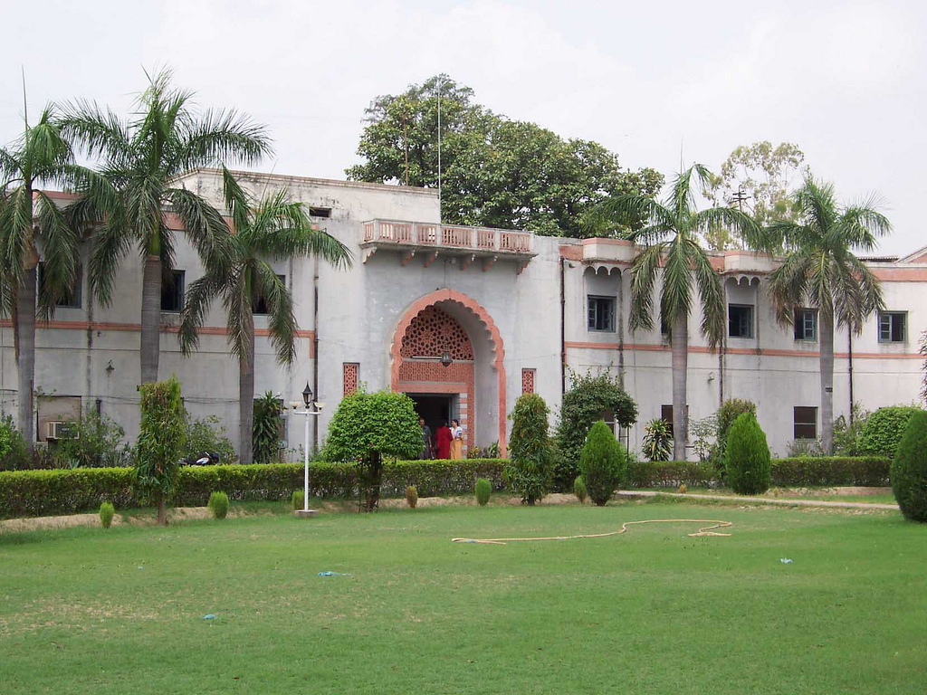 6 Popular Halls In Aligarh Muslim University (AMU) For Girls The