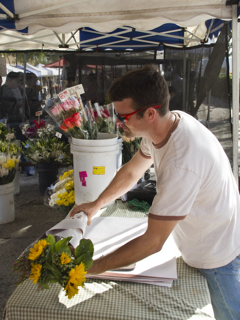 Keith the flower guy The flower seller at the weekly Downe… Flickr