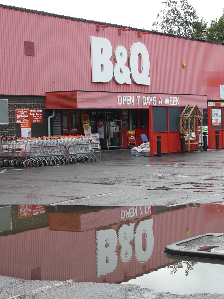 B&Q reversed I like this old B&Q "Super Centre." By modern… Flickr