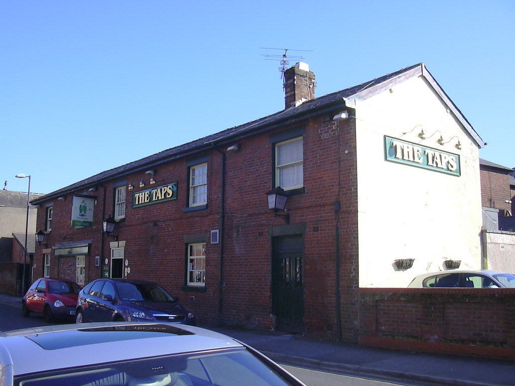 "The Taps" (Pub) Henry Street, Lytham St. Annes, Lancashir… Flickr