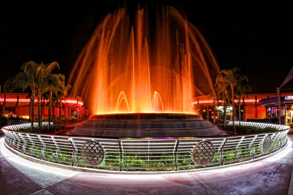 Fountain of Nations The original Fountain of Nations was b… Flickr
