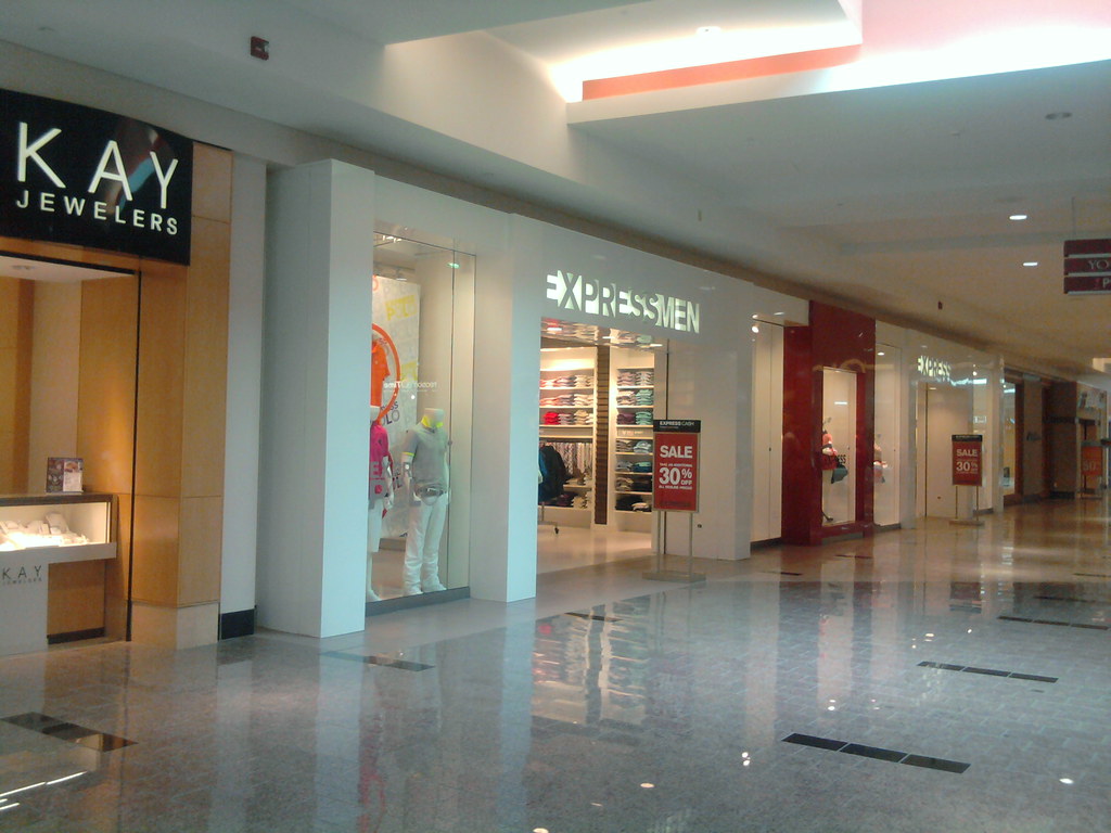 Westfield Gateway Mall Lincoln, Nebraska Express / Express Men a