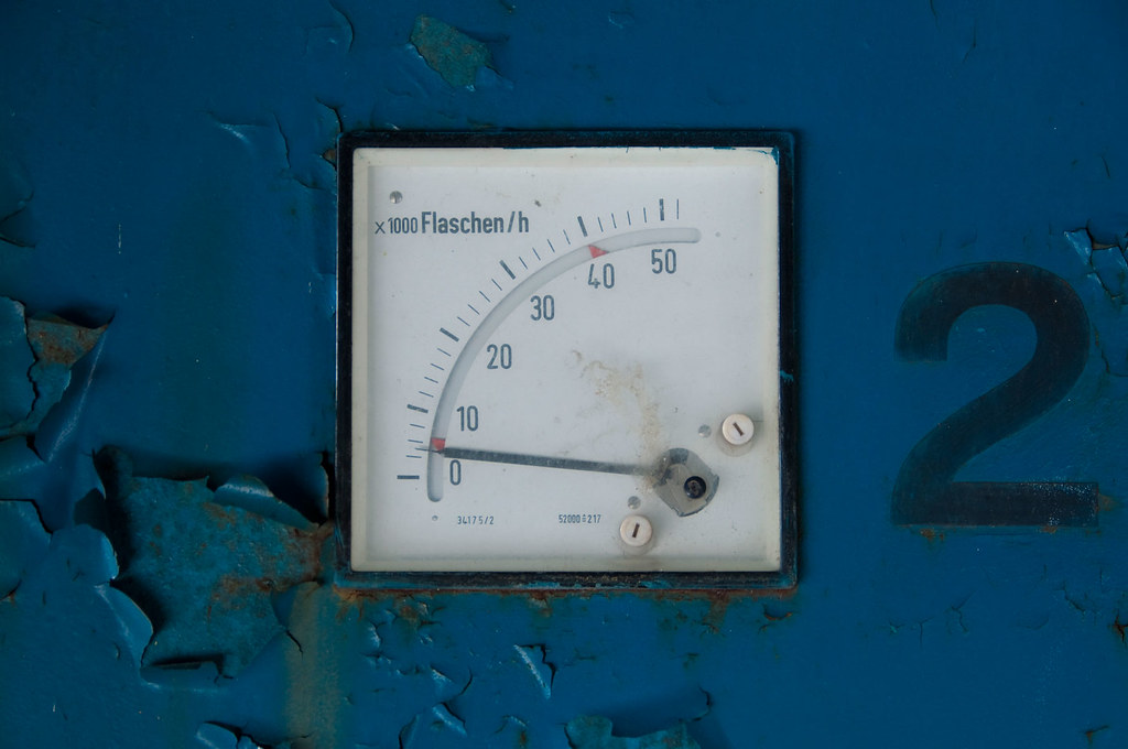 Bottles per Hour Display on the console of the conveying s… Flickr