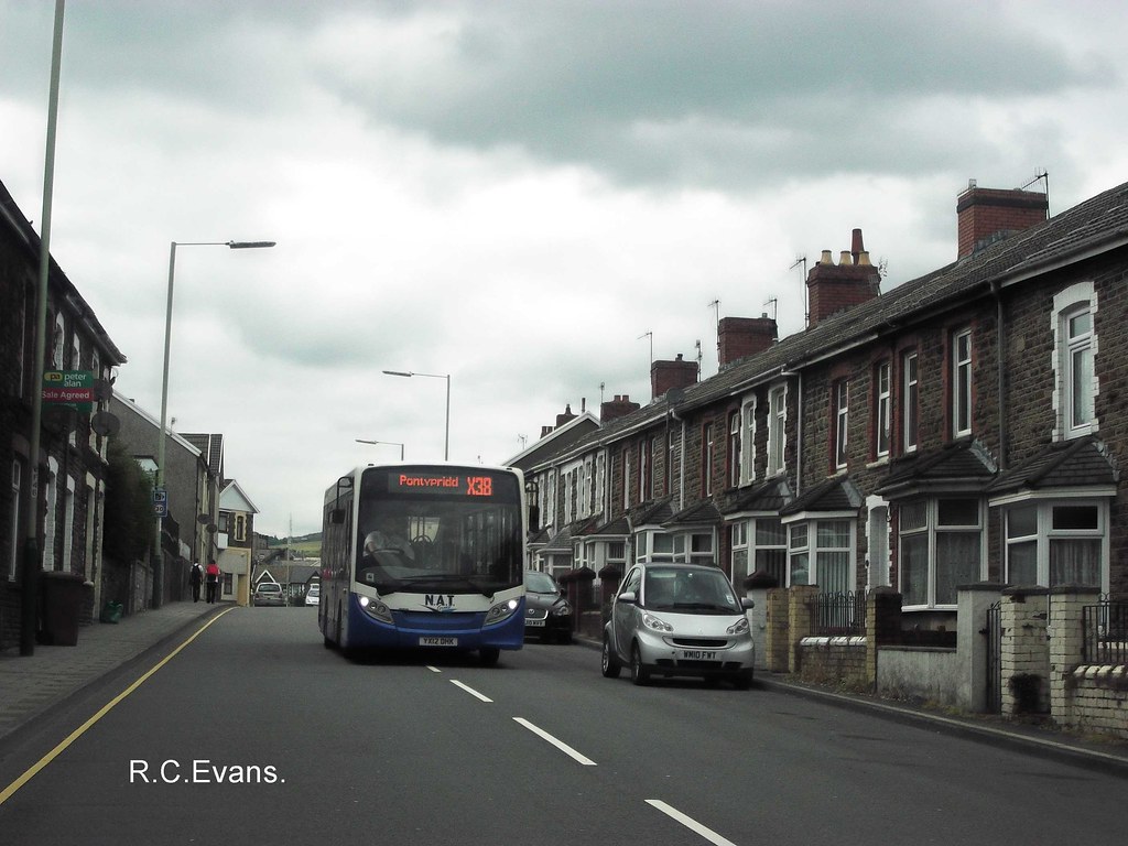 YX 12 DHK Seen in Gilfach Bargoed robert evans Flickr