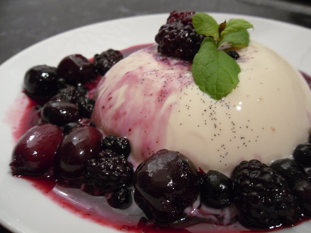 Panna cotta with berry compote a photo on Flickriver