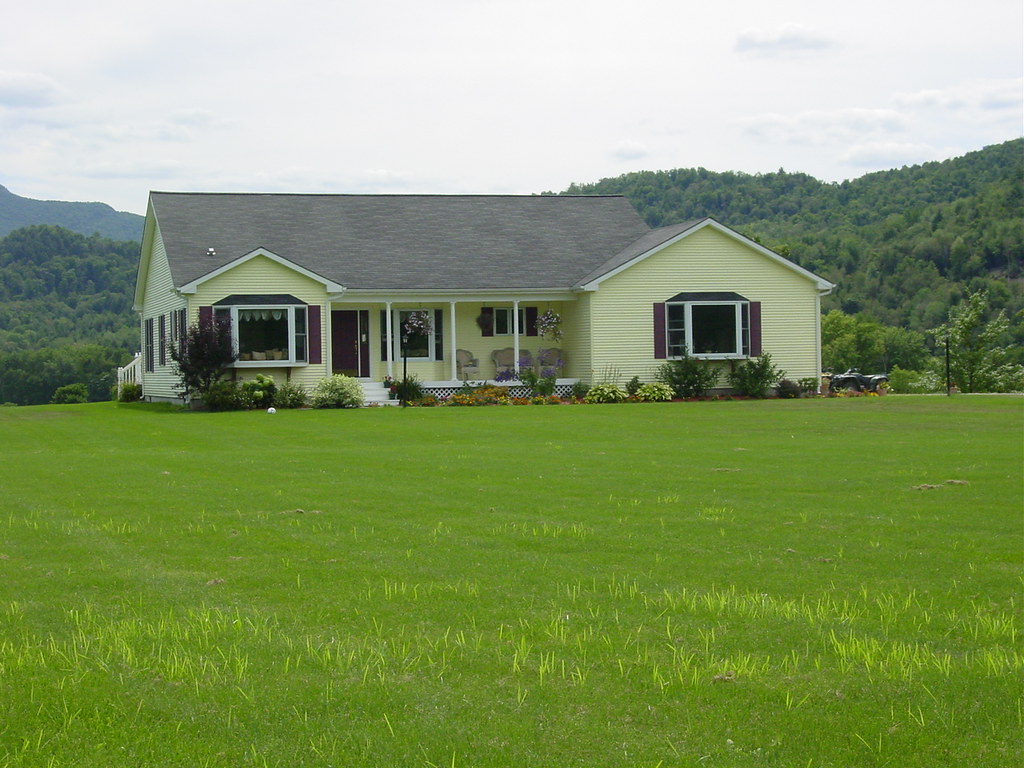 typ. house Typical Vermont country house RustyNote Flickr