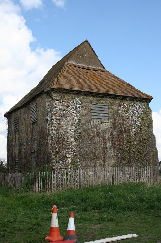 St peter, Eriswell, Suffolk. Disused. Was looking around S… Flickr