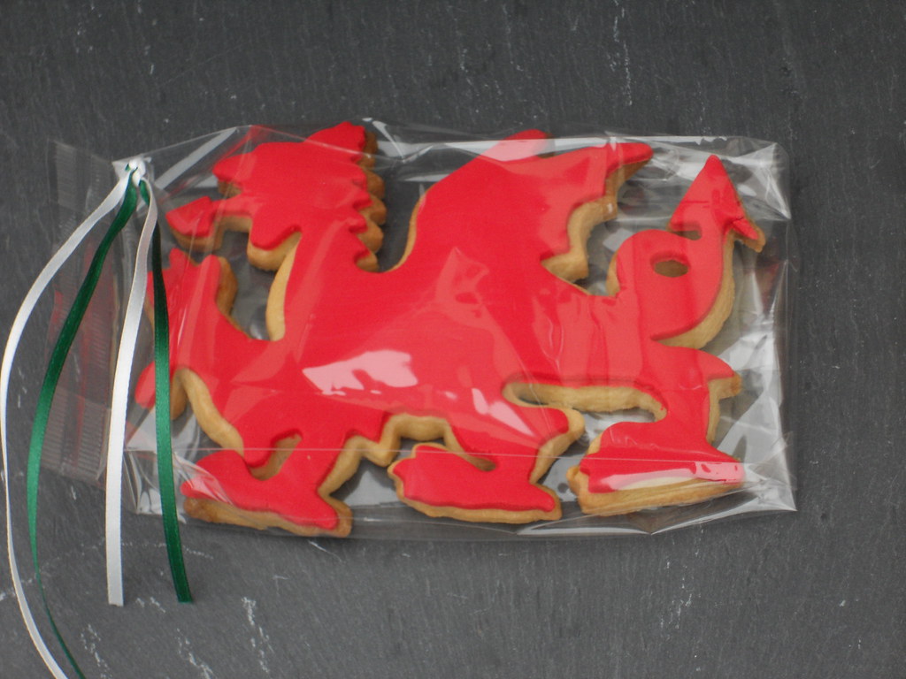 Welsh Dragon Cookies Welsh Dragon cookies with fondant top… Flickr