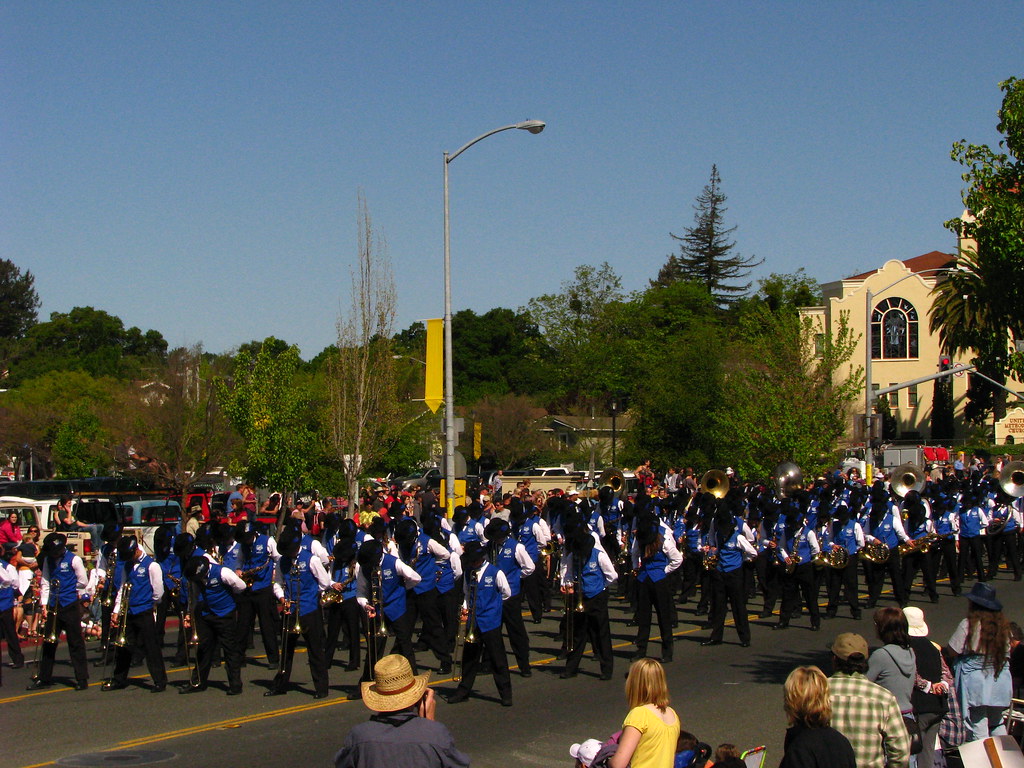 IMG_6393 Sebastopol's Analy High School band Kathy and Dave Biggs