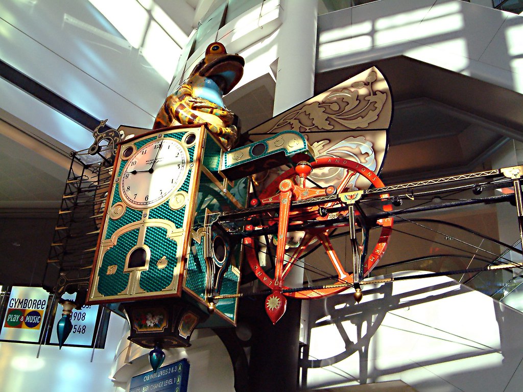 Milton Keynes 1922005 The Frog Clock 'Time Machine' by K… Flickr