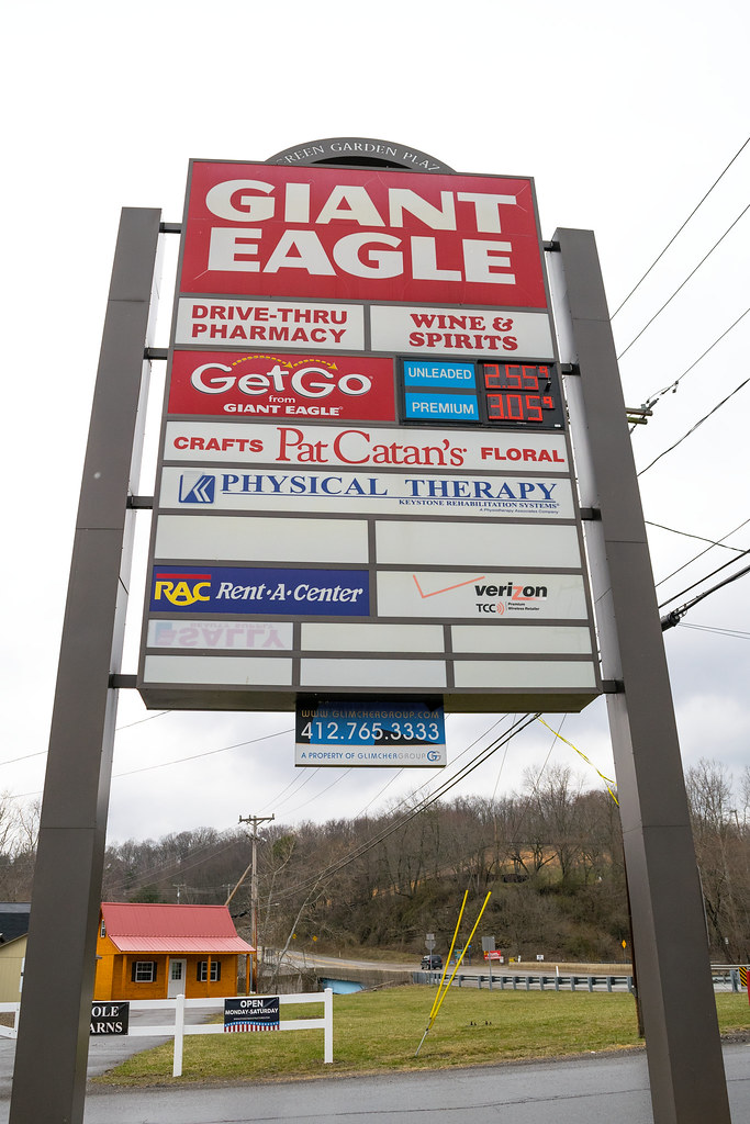 Green Garden Plaza Giant Eagle Giant Eagle Supermarket in … Flickr