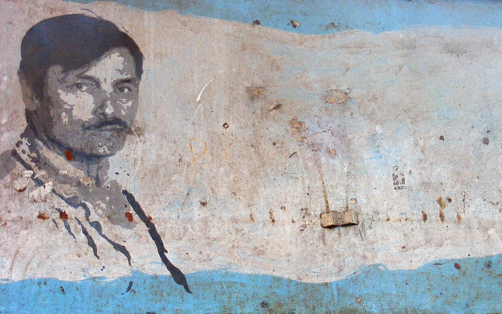 Painting on metal (tea/pan tapri kinda box) spacejunk Flickr