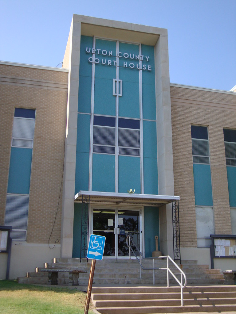 Upton County Courthouse Detail (Rankin, Texas) This courth… Flickr