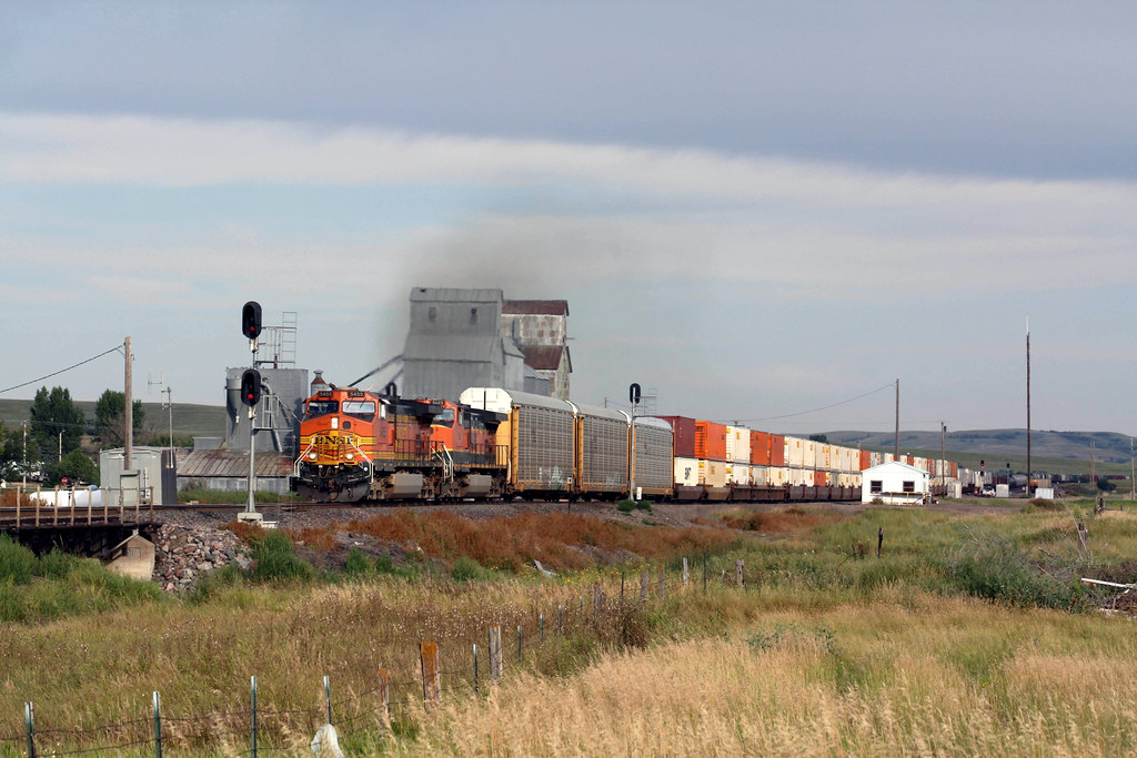 Bainville, MT RLB1993 Flickr