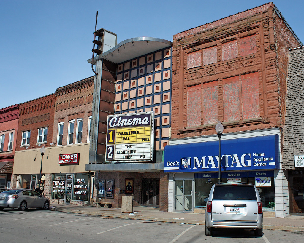 Taylorville IL Kerasotes Cinema Theater, North Side of C… Flickr