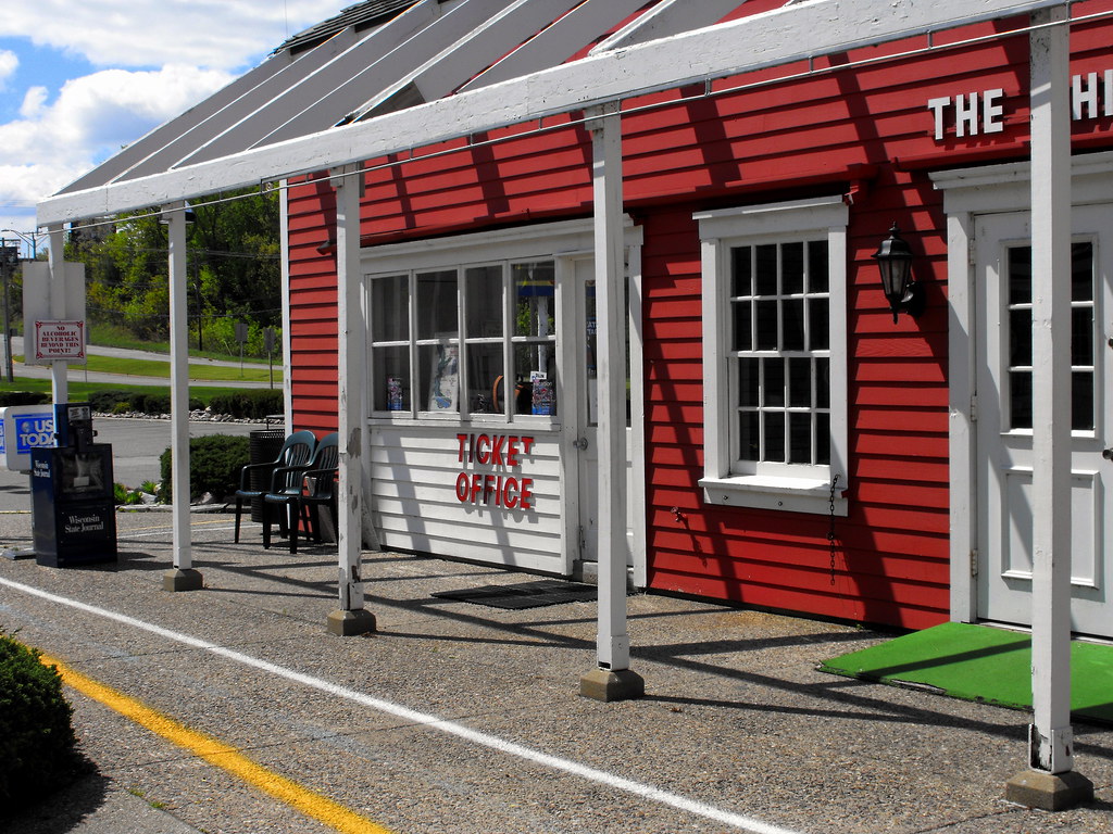 Lower Dells Boat Tour Ticket Office Wisconsin Dells. Flickr