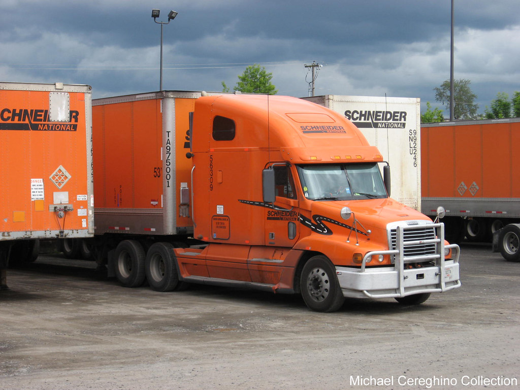 Schneider National Freightliner Century Class outfitted wi… Flickr