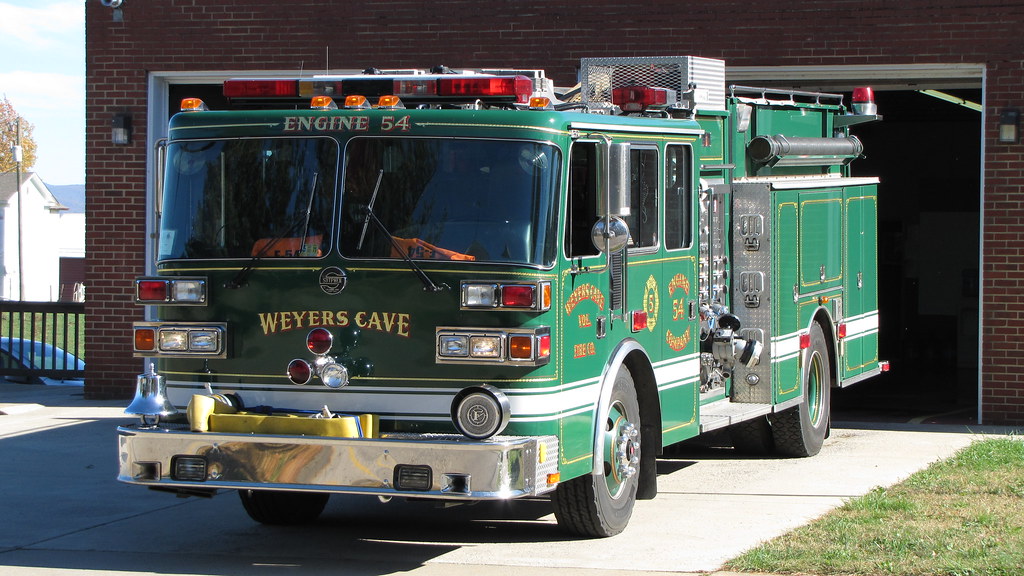 Weyers Cave VIrginia E 54 98 Sutphen KCORBETT1982 Flickr