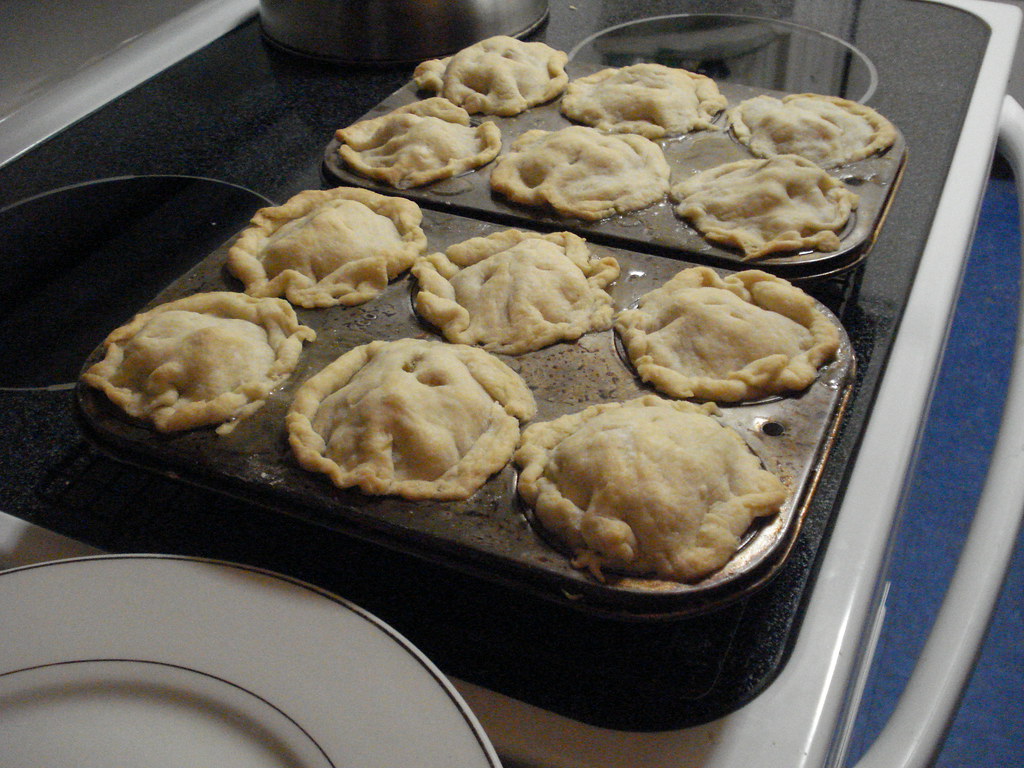 LilPotPies Mini turkey pot pies in muffin tins Amy Stephenson Flickr