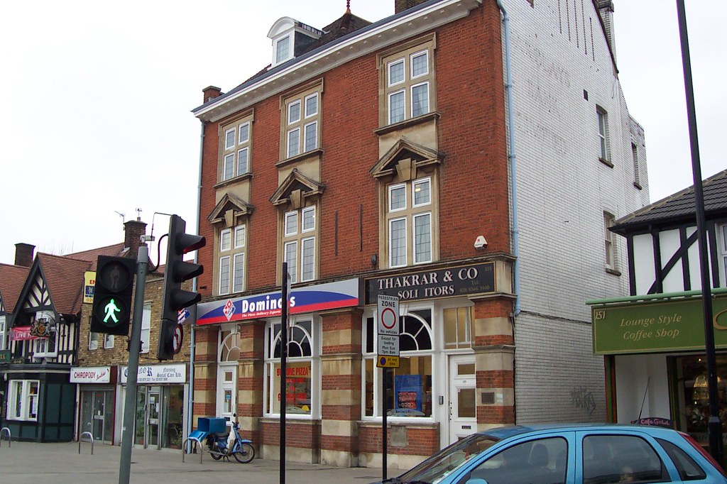 xWEST EALING [LONDON] (153155 Uxbridge Rd, Ealing, London… Flickr