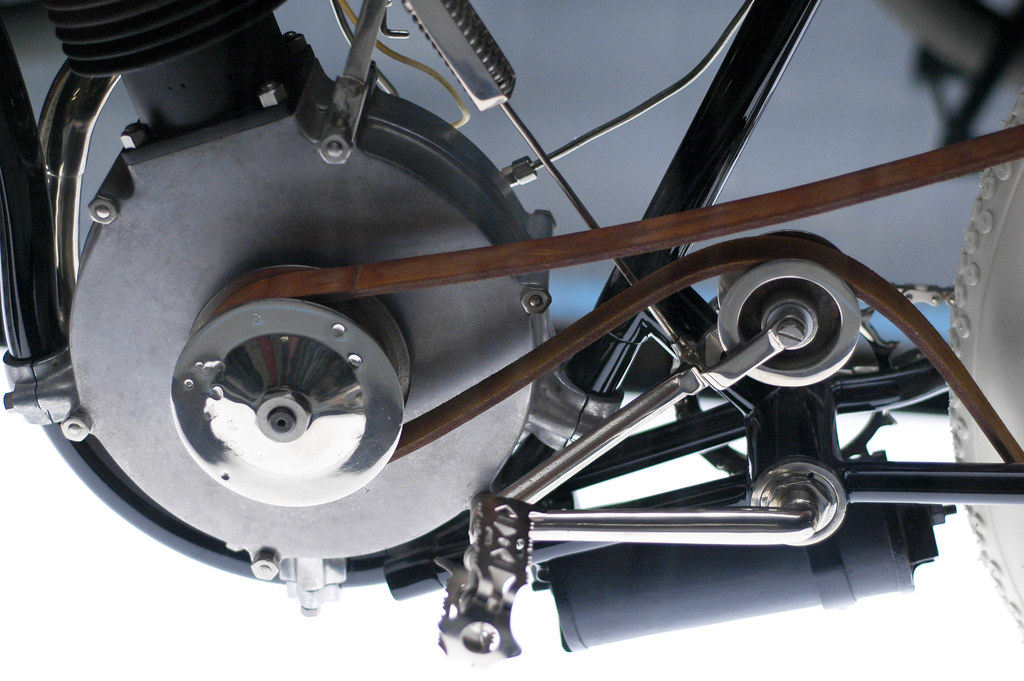Leather belt drive Earliest known Harley Davidson motorcyc