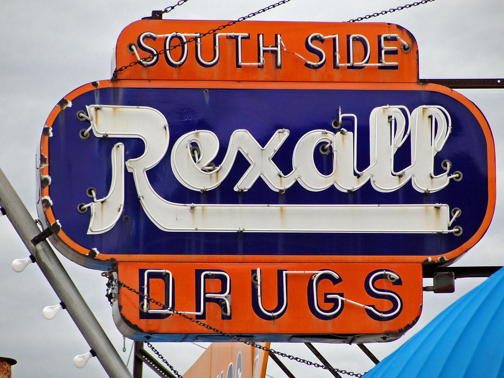 Vintage neon South Side Drugs Church Street, Ottumwa, Io… Flickr