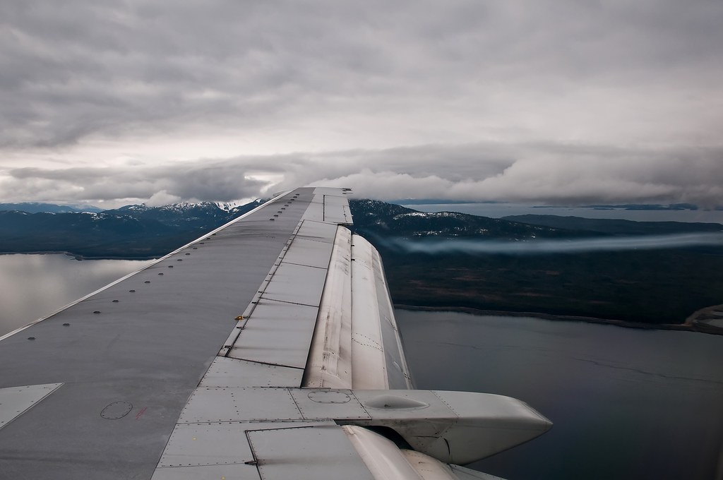 "Flight 62 Juneau Landing" Alaska Airlines 737400 about… Flickr