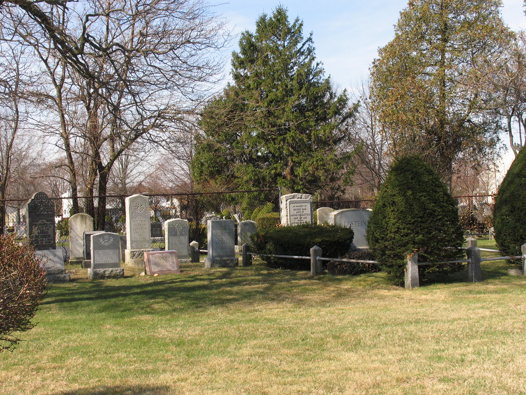Breslau Cemetery (Lindenhurst) Breslau Cemetery (Lindenhur… Flickr