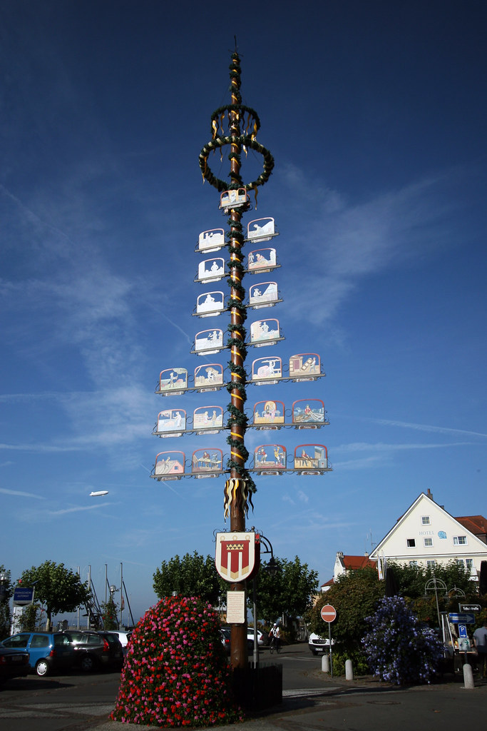 Germany Maypole A maypole a common sight through Austri… Flickr