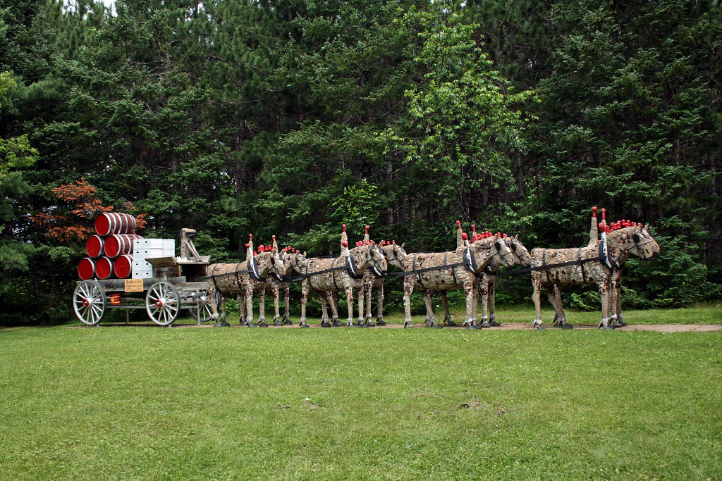 WisTravel 06.18.10 088 The Anheuser Busch Clydesdales, Wis… Flickr