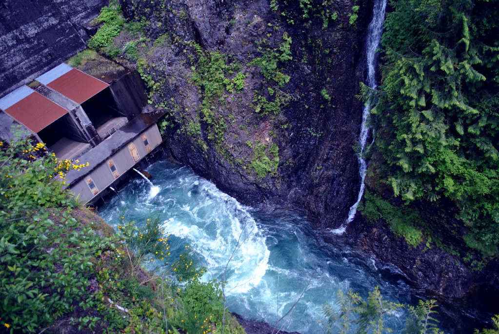 Wynoochee Dam and river long long drop, about 150 feet Flickr