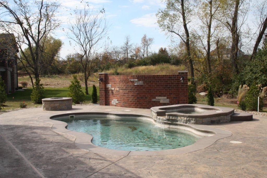 Viking Pools Laguna 69d w/ Regal Spillover Atlantis Pools, Alton IL