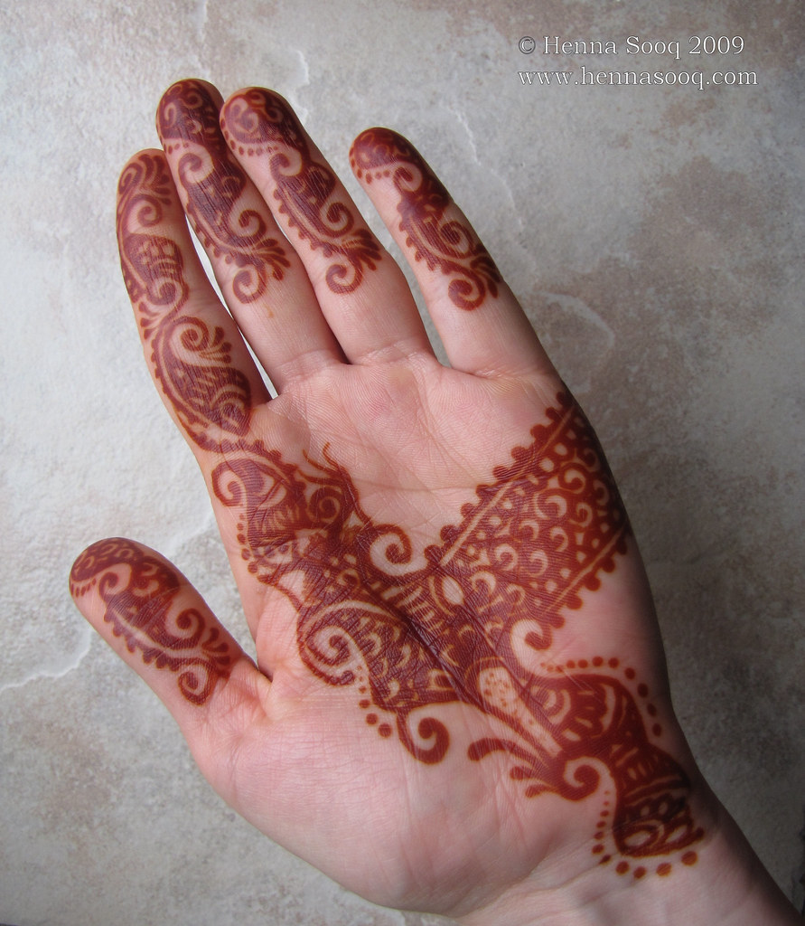 Henna stain results at 12 hours Professional henna body ar… Flickr