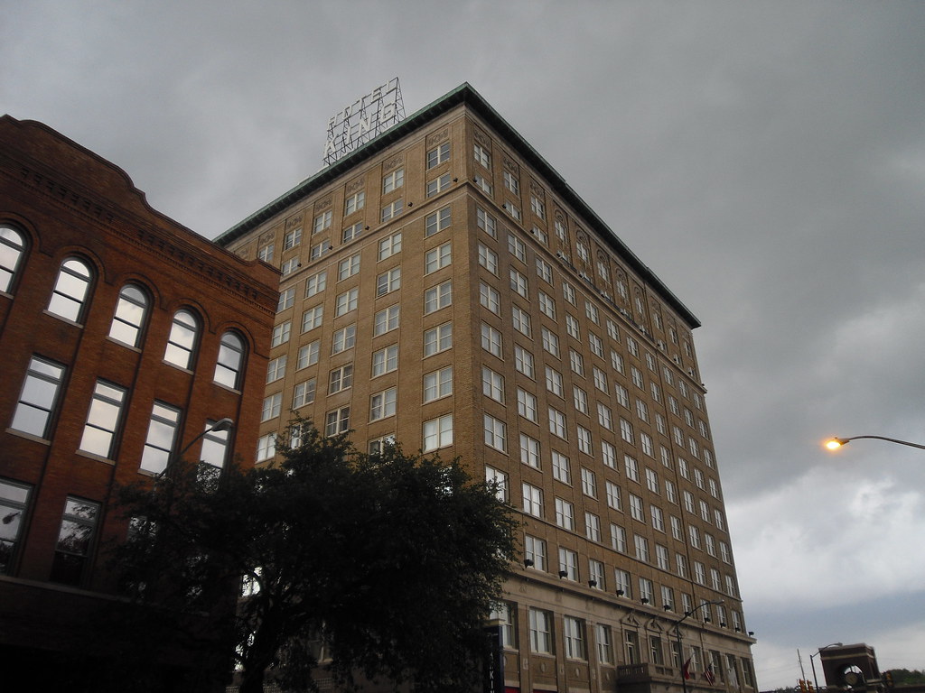 CIMG1191 the King Edward hotel in Jackson MS thegrudge58 Flickr