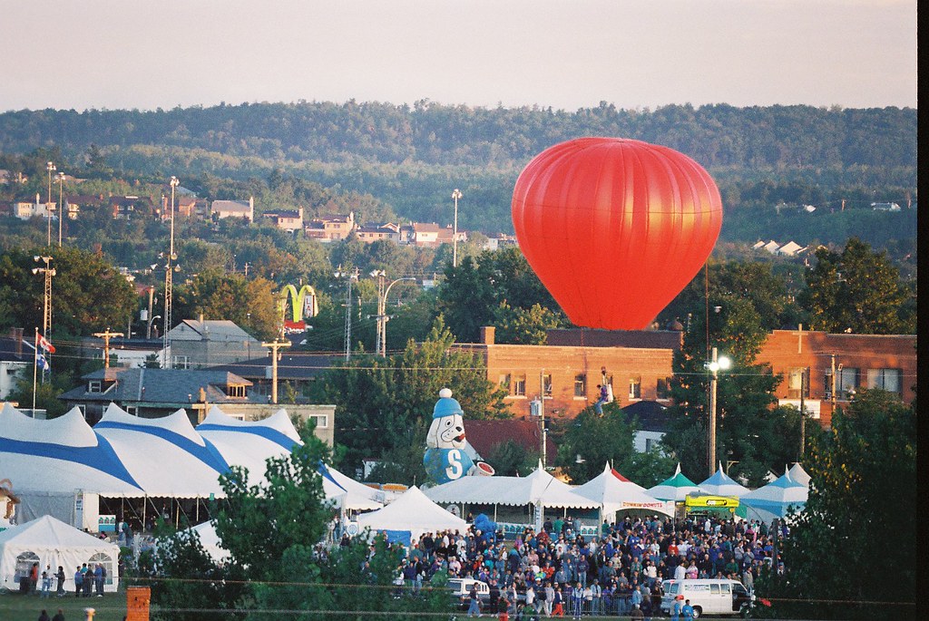 Hot Air Balloon Festival Gatineau Canada September 1995 (2… Flickr