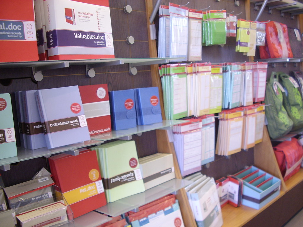 1/4/10 FranklinCovey Store Raina needed to go here for … Flickr