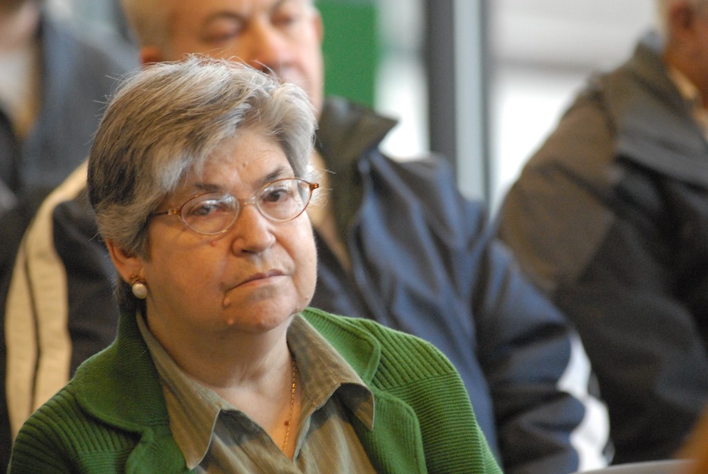 Gov Pat Quinn visits Teresa Roldan Apartments on Paseo Bor… Flickr