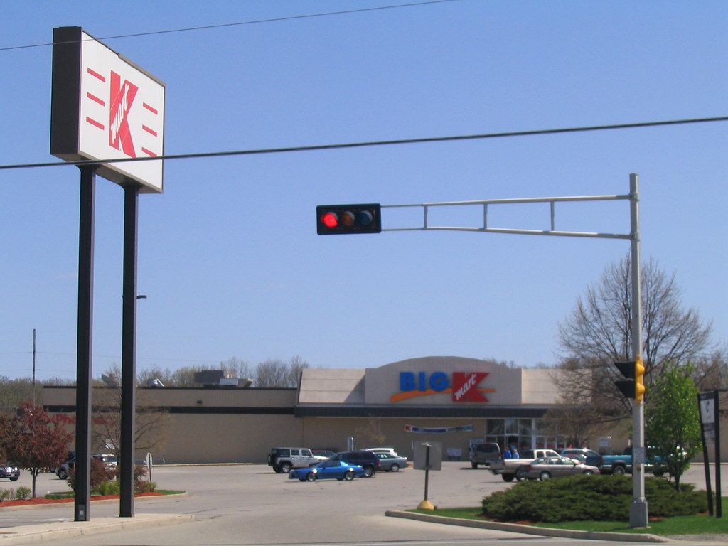 Kmart (Burlington, WI) Ah yes, another Kmart! What can you… Flickr