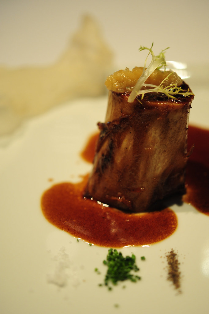 Braised bone marrow, toast, sauce Bordelaise DSC_9270 Flickr