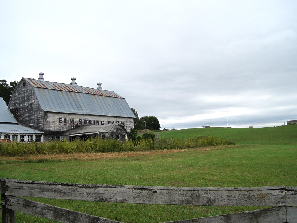 Elm Spring Farm Barn Beacon Falls, CT Ellen Bulger Flickr