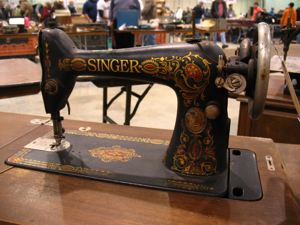vintage Singer sewing machine Cabin Fever Show, York, PA, … Flickr