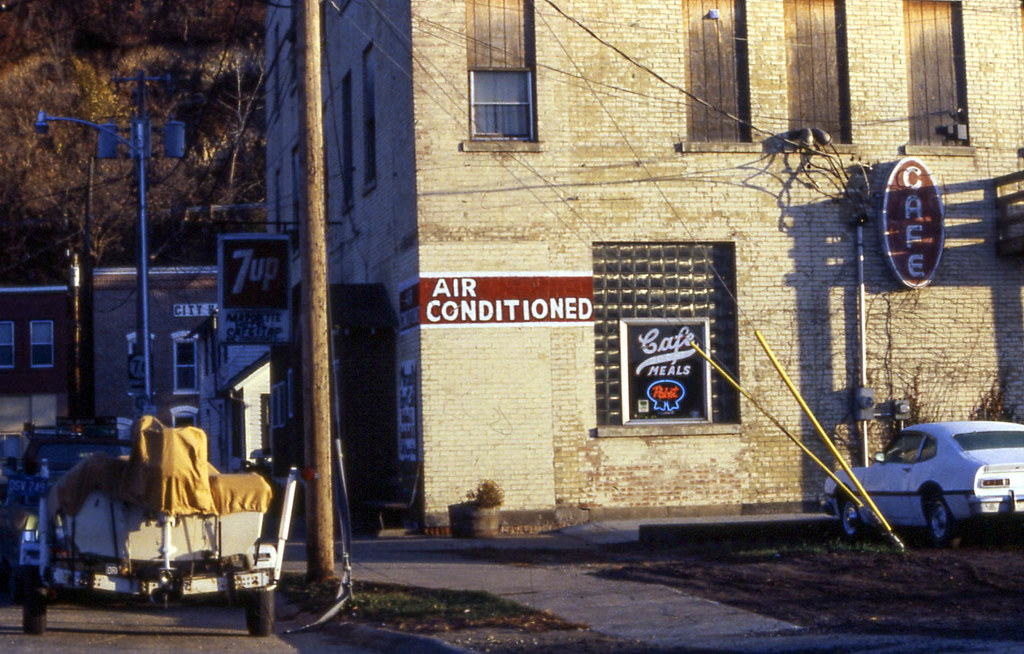 19871019 02 Marquette, IA David Wilson Flickr