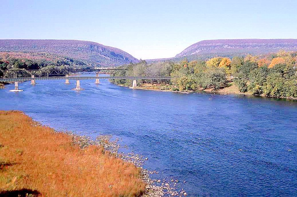 Delaware Water Gap PANJ 1964Oct 2r1 Henry Petermann Flickr