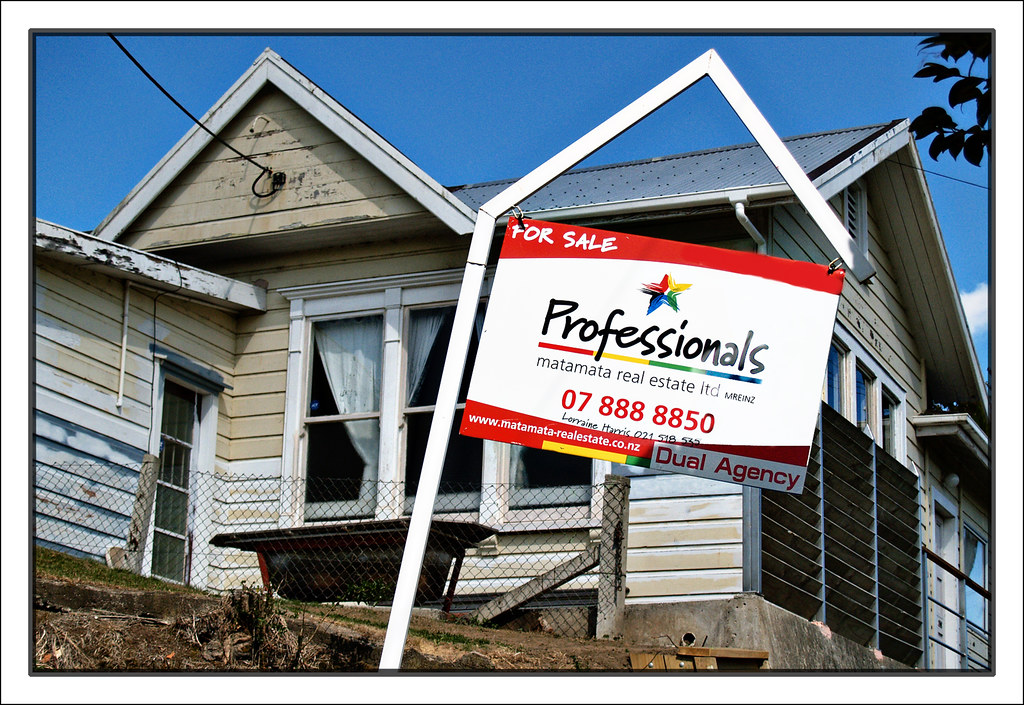 House for Sale (day 101) I liked the way the sign mirrored… Flickr