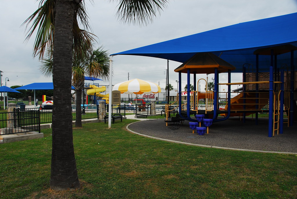 Blue Bell Aquatic Center 24 The outside playground to the… Flickr
