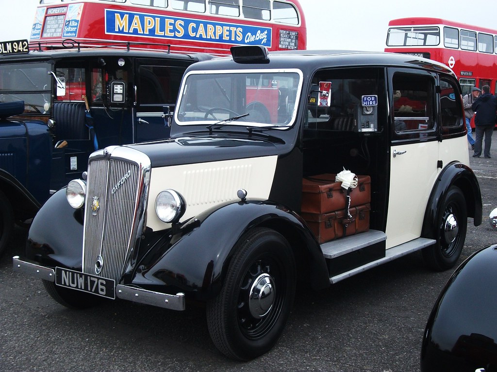 Morris Oxford London taxi. 11/04/10 Morris Oxford Taxi see… Flickr
