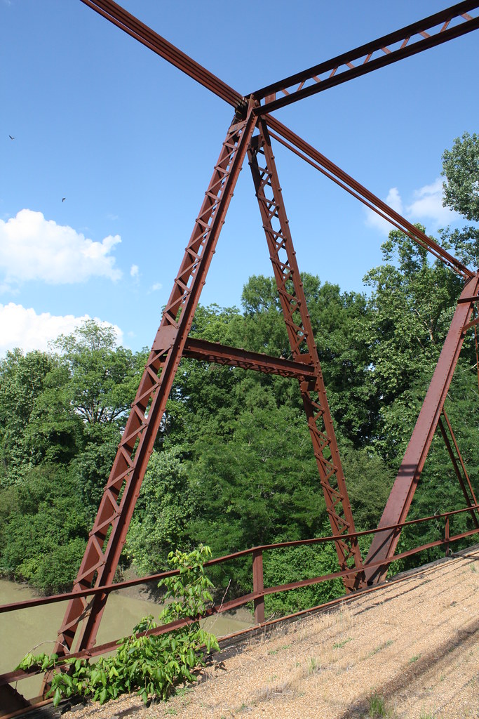Woodburn Bridge Historic 1916 swing truss bridge over the … Flickr