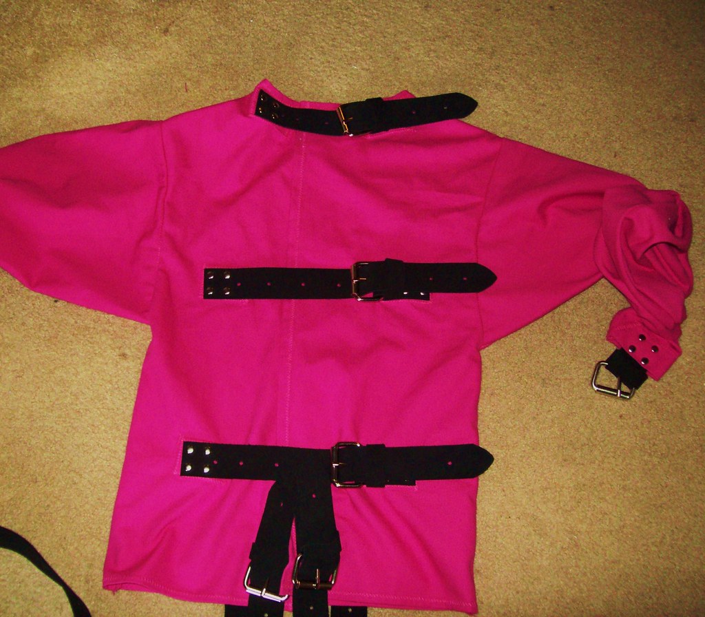 Hot Pink Straitjacket The graphics on the front of this st… Flickr