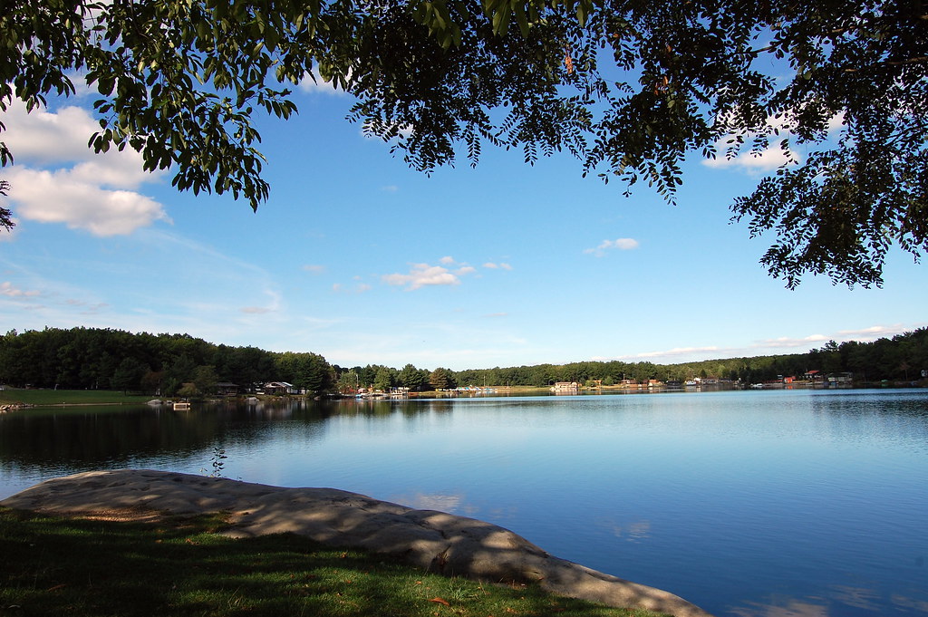 Big Bear Lake, WV Richard Freeman Flickr